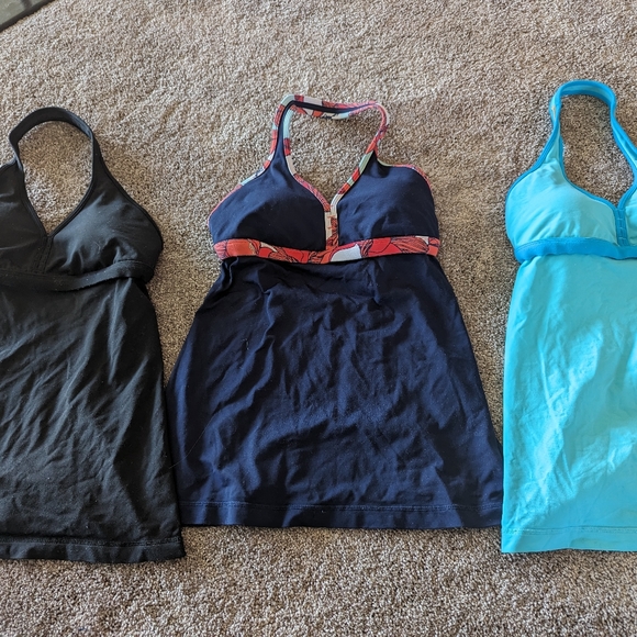 Lululemon halter top one - Picture 1 of 11